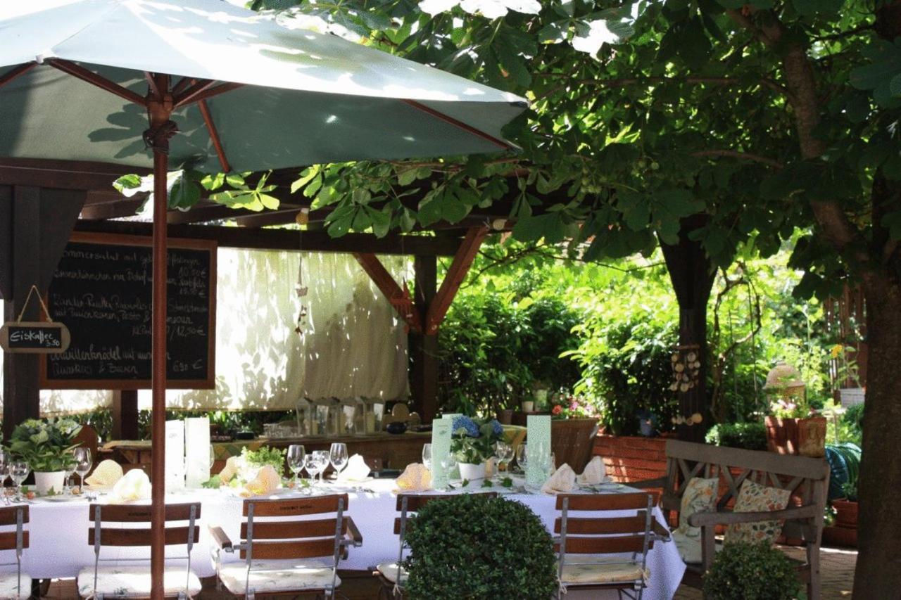 Gasthaus Schwanen & Villa Pfarrhus Stuhlingen Exterior photo